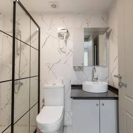 Apartment Cozy & Comfy Studio At Beyoglu - 35 Istanbul